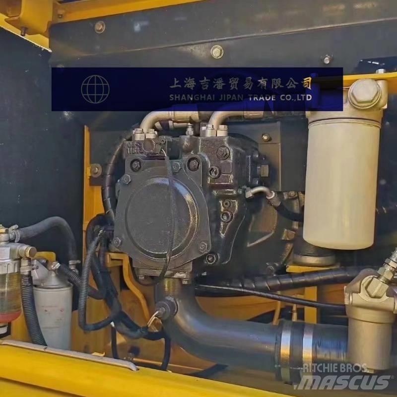 Komatsu PC 160 Гусеничні екскаватори