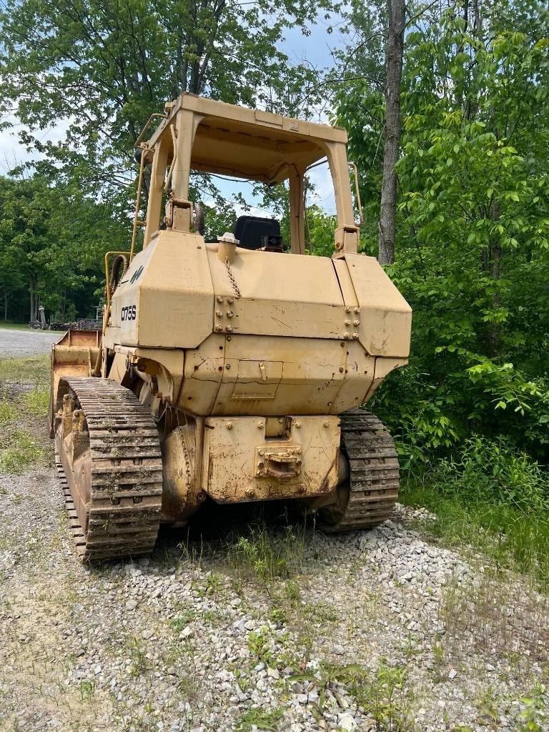 Komatsu D 75 S Гусеничні вантажники