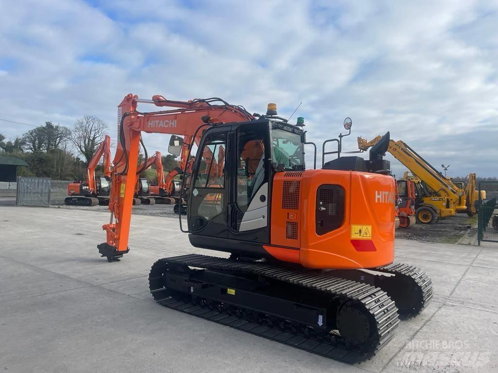 Hitachi ZX 135 US-6 Гусеничні екскаватори