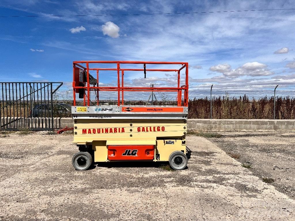 JLG 3246 ES Підйомники-ножиці