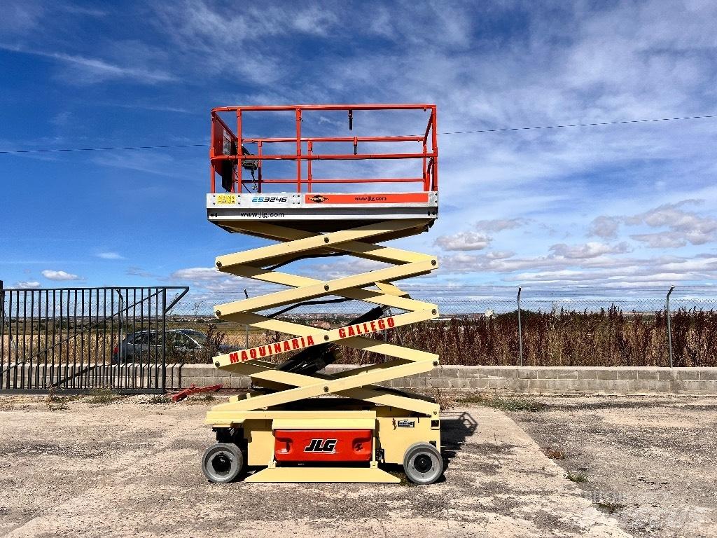 JLG 3246 ES Підйомники-ножиці