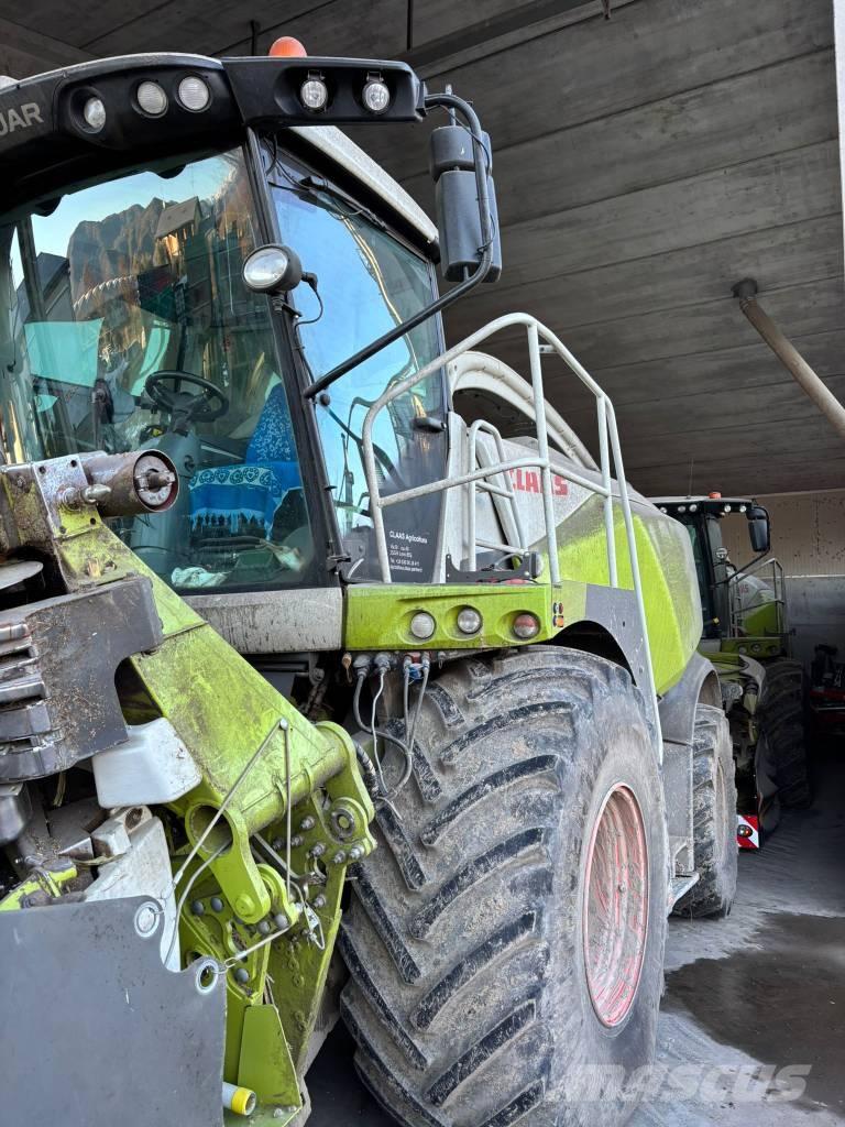 CLAAS Jaguar 970 Кормозбиральні комбайни