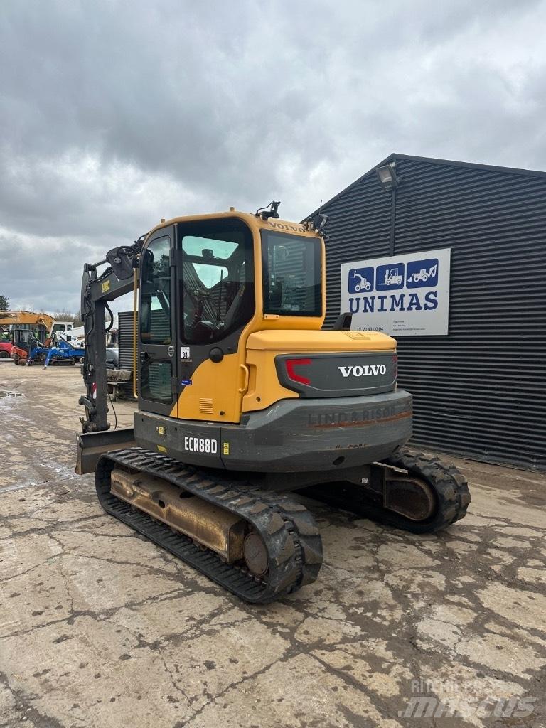 Volvo ECR88D Гусеничні екскаватори