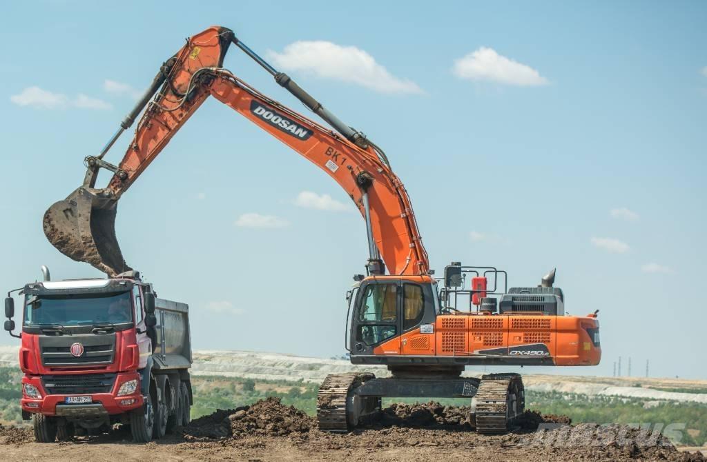 Doosan DX490LC-5 Гусеничні екскаватори