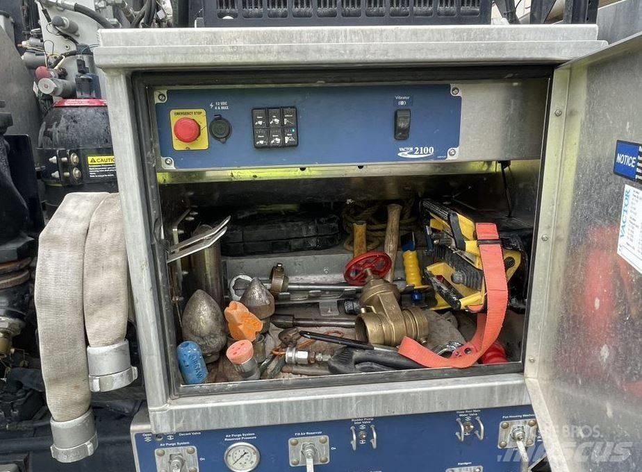 Vactor 2100i Комбі/Вакуумні вантажівки