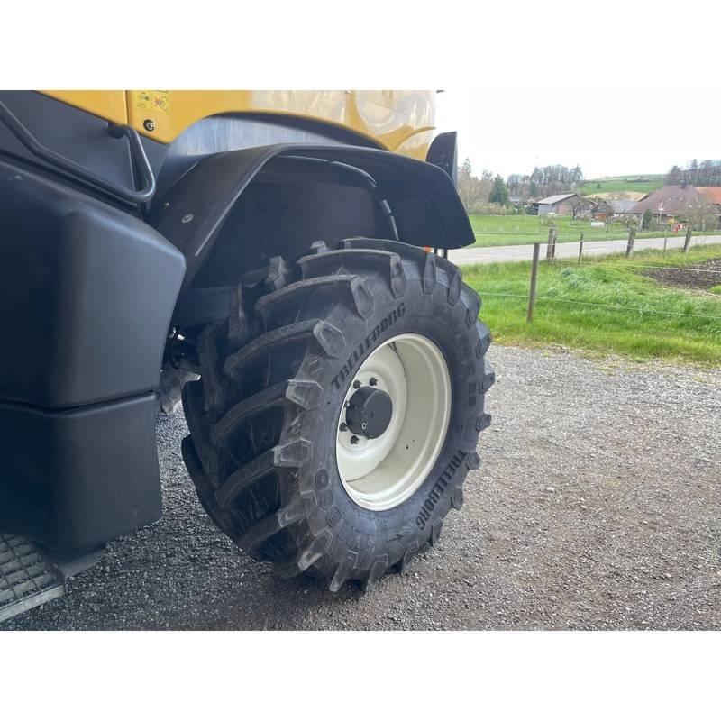 New Holland FR 700 Кормозбиральні комбайни