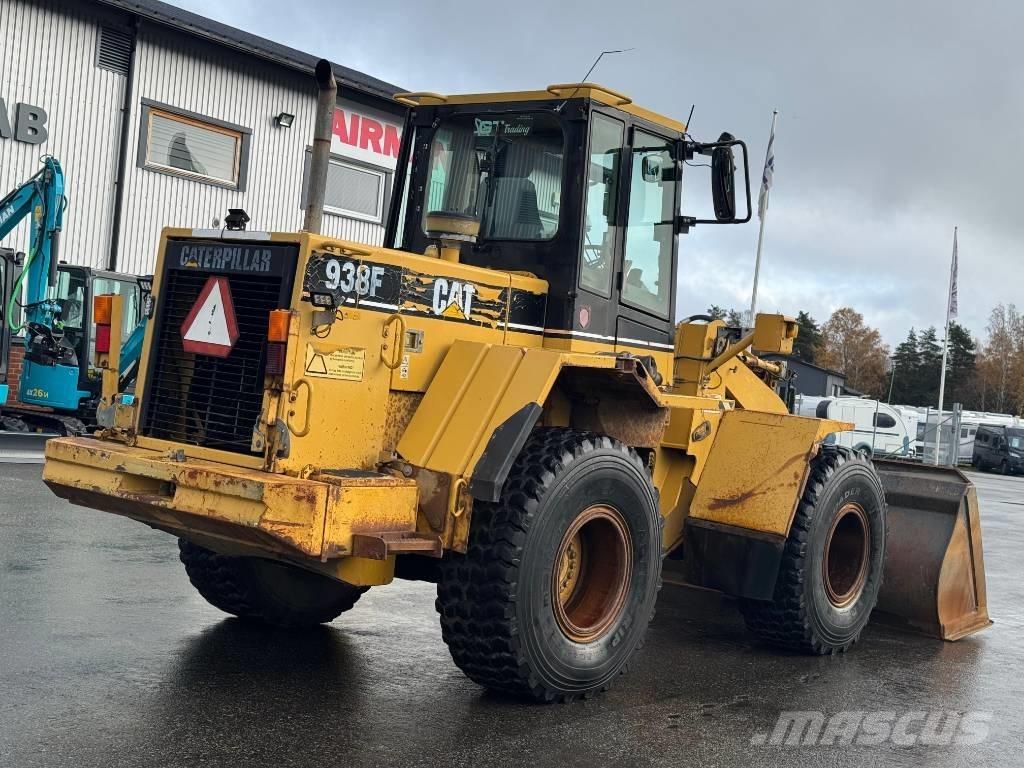 CAT 938 F II Фронтальні навантажувачі