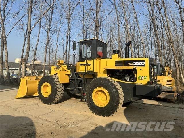 Komatsu WA380 Фронтальні навантажувачі