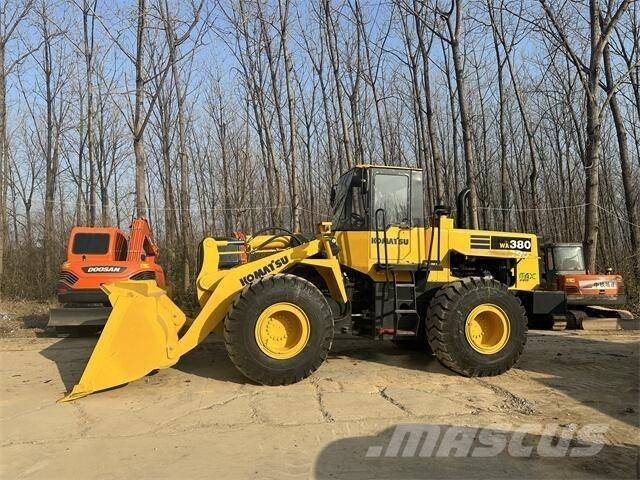 Komatsu WA380 Фронтальні навантажувачі