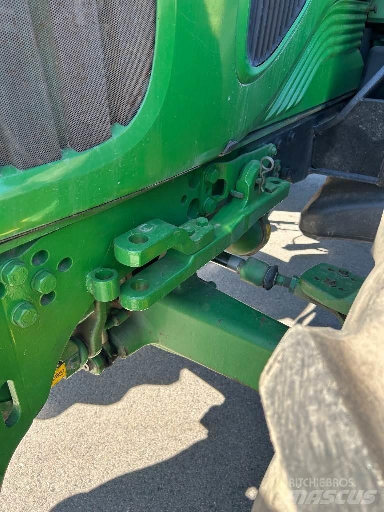 John Deere 7530 Трактори