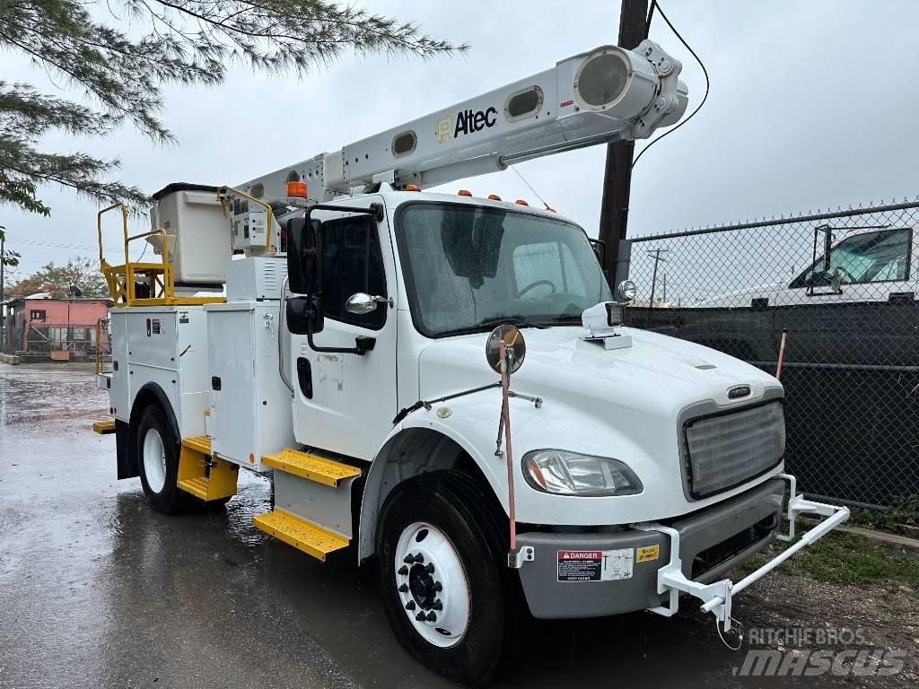 Freightliner M2 Автовишки на базі вантажівки