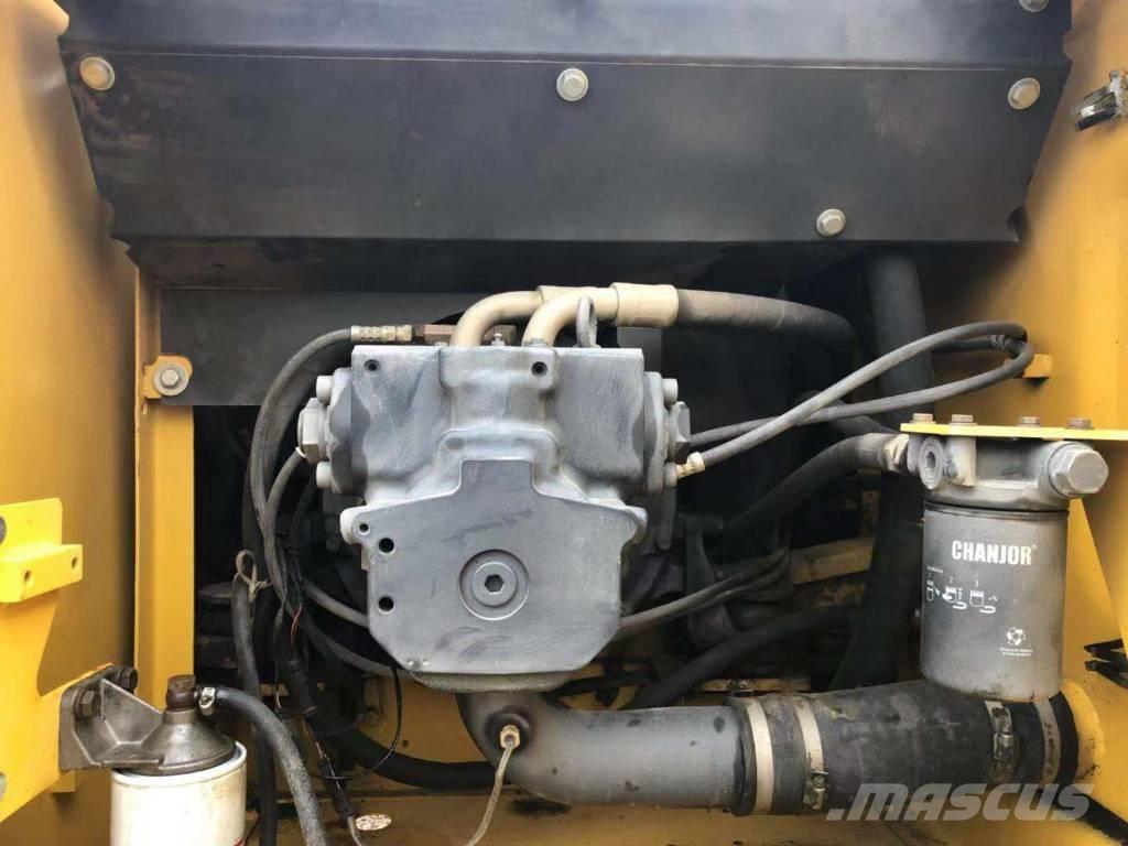 Komatsu pc200-7 Гусеничні екскаватори