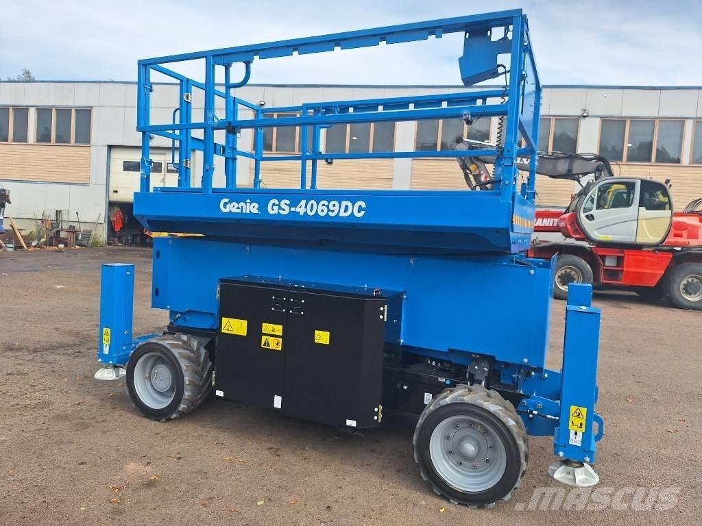 Genie GS-4069 DC Підйомники-ножиці