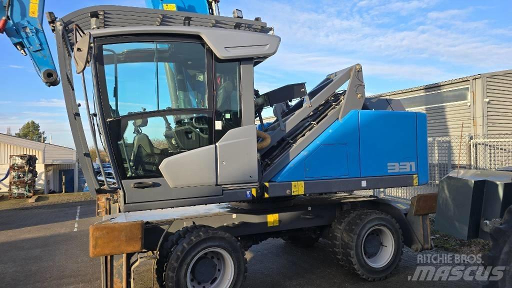 Fuchs 331 F Перевантажувачі металобрухту/промислові навантажувачі