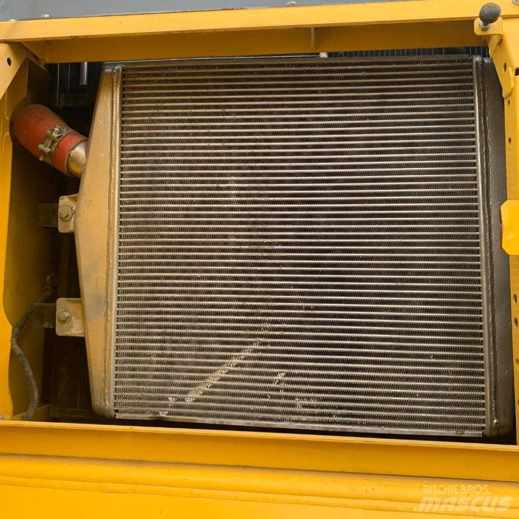 Komatsu PC450-8 Гусеничні екскаватори