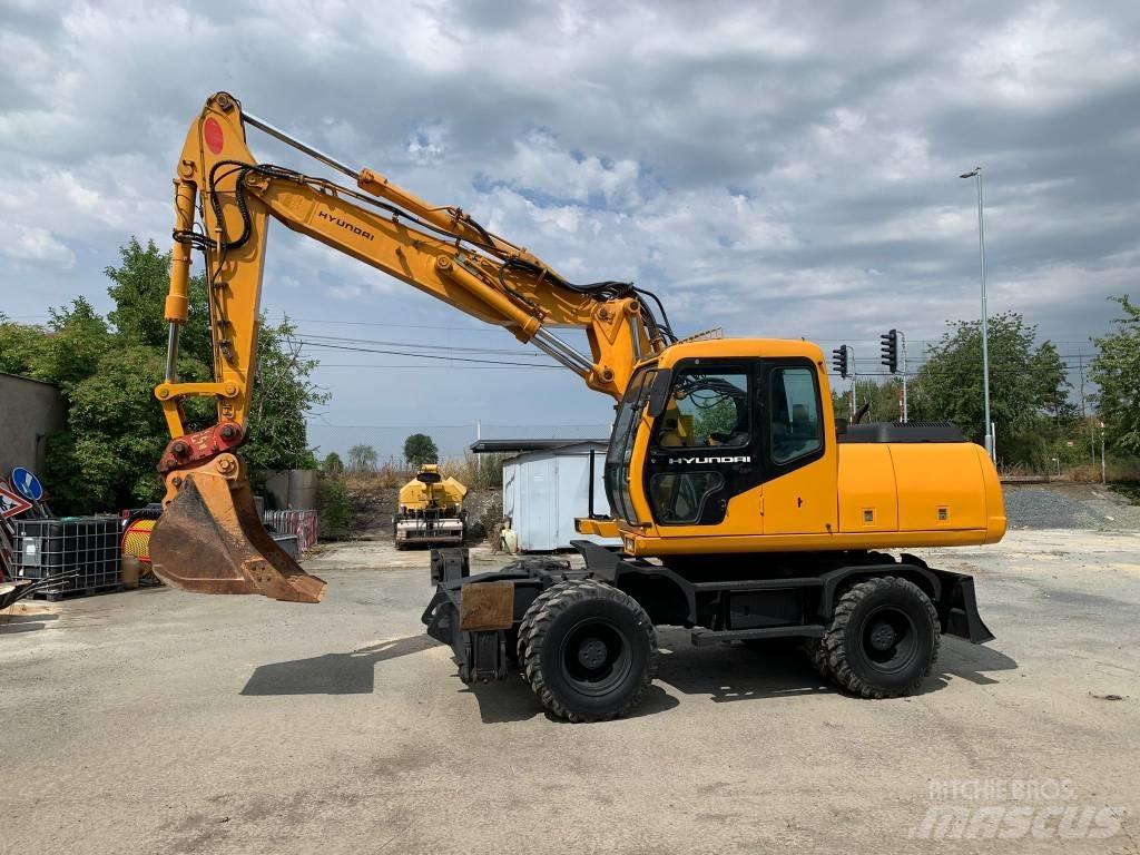 Hyundai ROBEX 170W-3 Колісні екскаватори