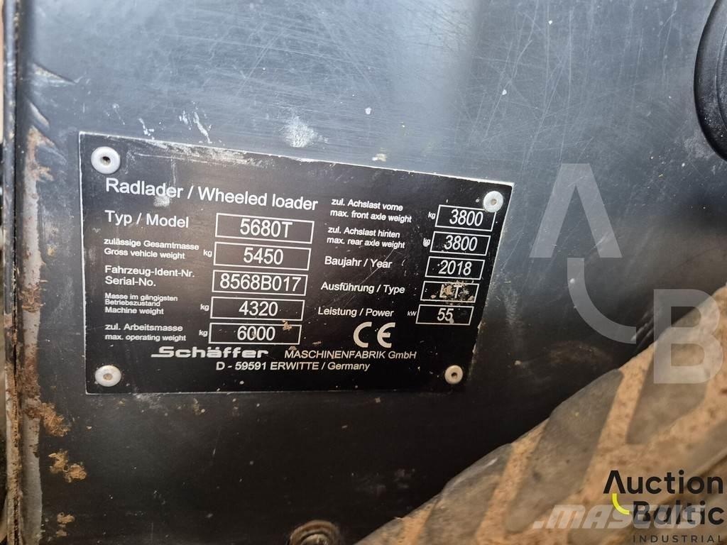 Schäffer 5680T Фронтальні навантажувачі