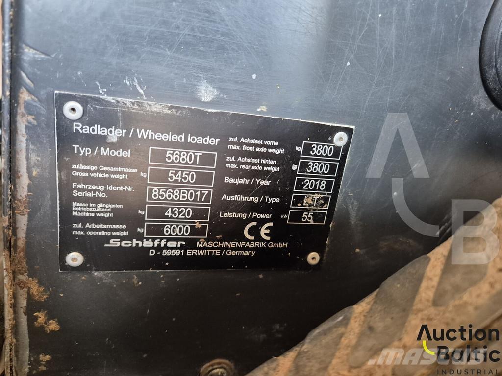 Schäffer 5680T Фронтальні навантажувачі