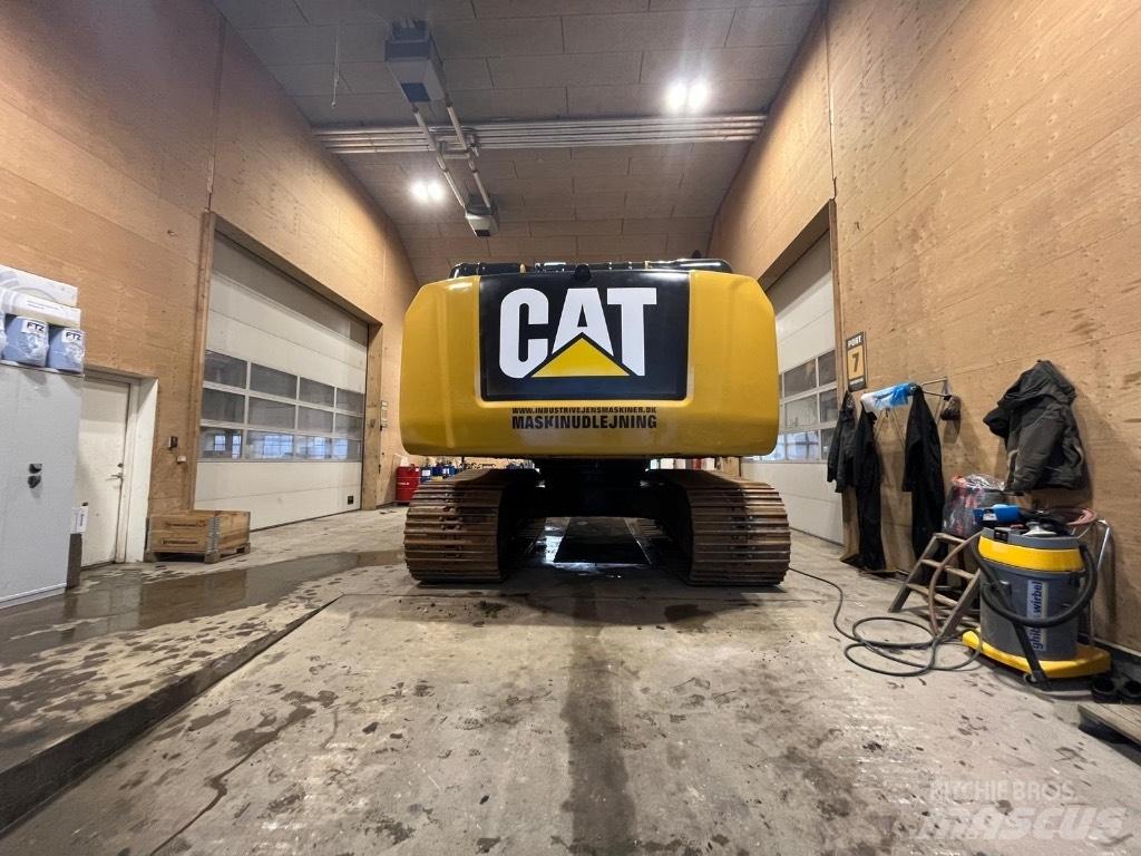 CAT 336 F L Гусеничні екскаватори