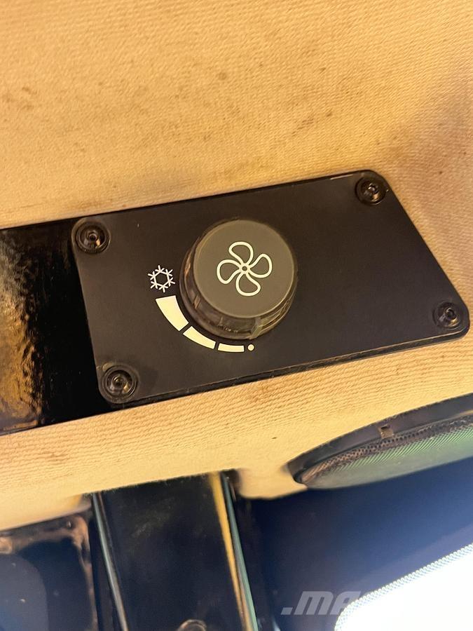 JCB 6T-3 Міні самоскиди