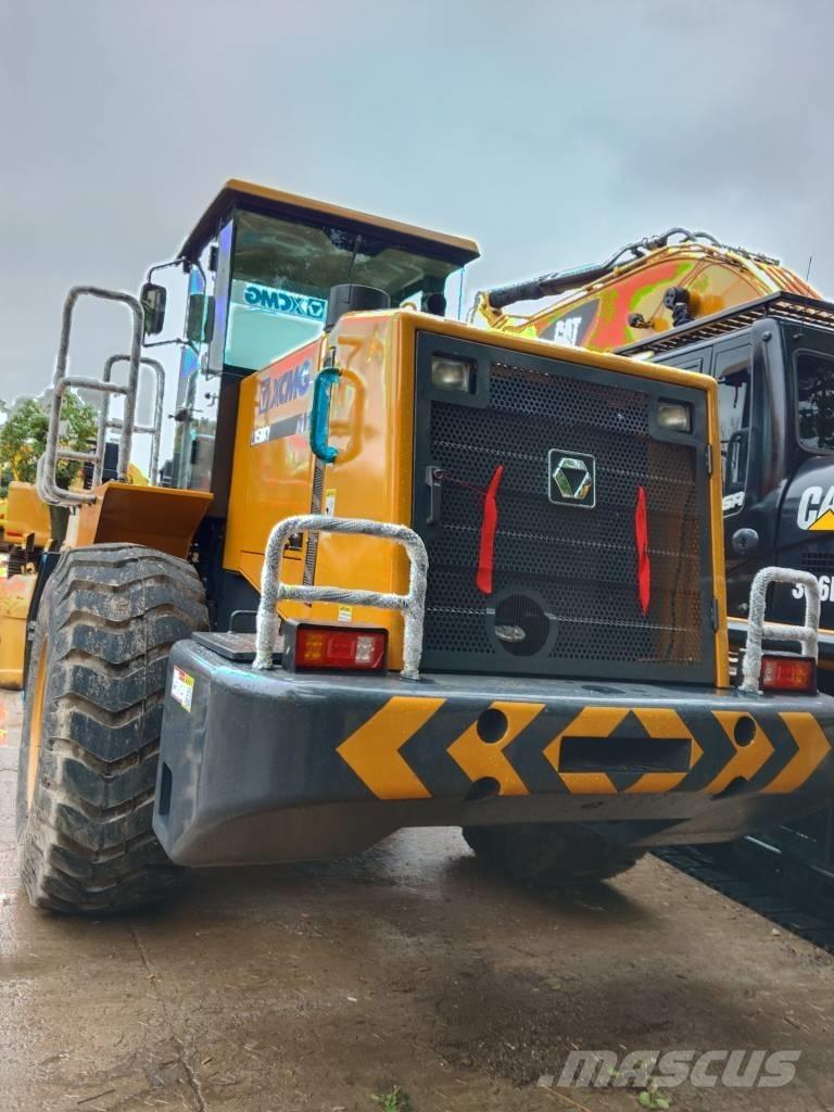 XCMG LW 500 KV Фронтальні навантажувачі