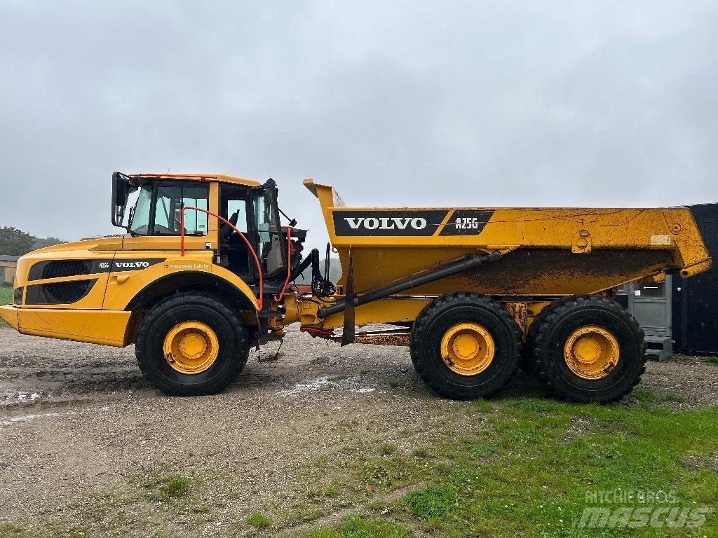 Volvo A 25 G / A25G Зчленовані самоскиди