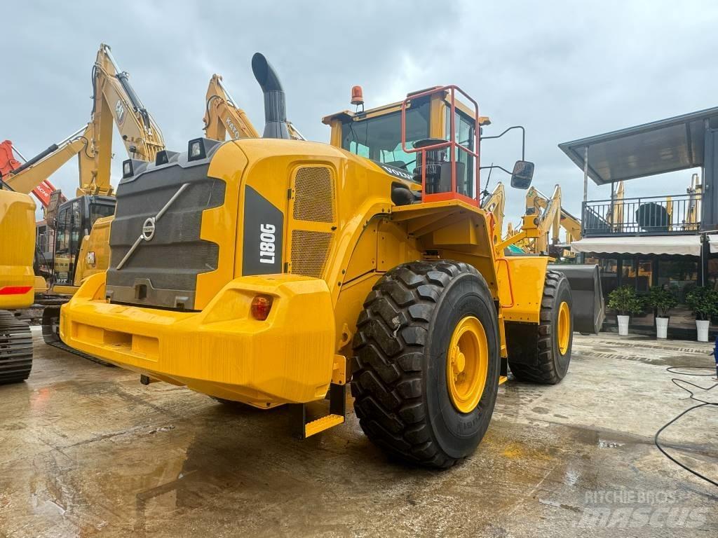 Volvo L 180 G Фронтальні навантажувачі