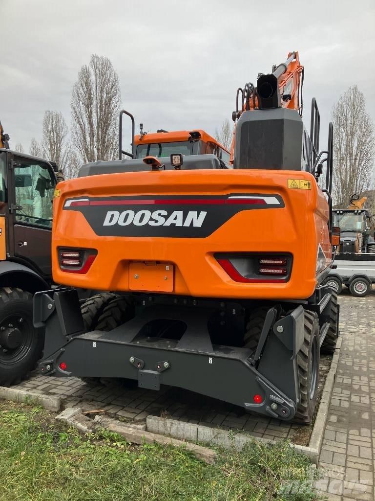 Doosan DX 170 W-7 Колісні екскаватори