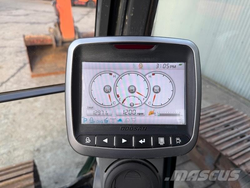 Doosan DX 225 LC-5 Екскаватори з великим вилітом