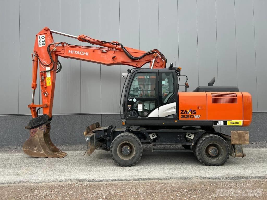 Hitachi ZX220W-5B Колісні екскаватори