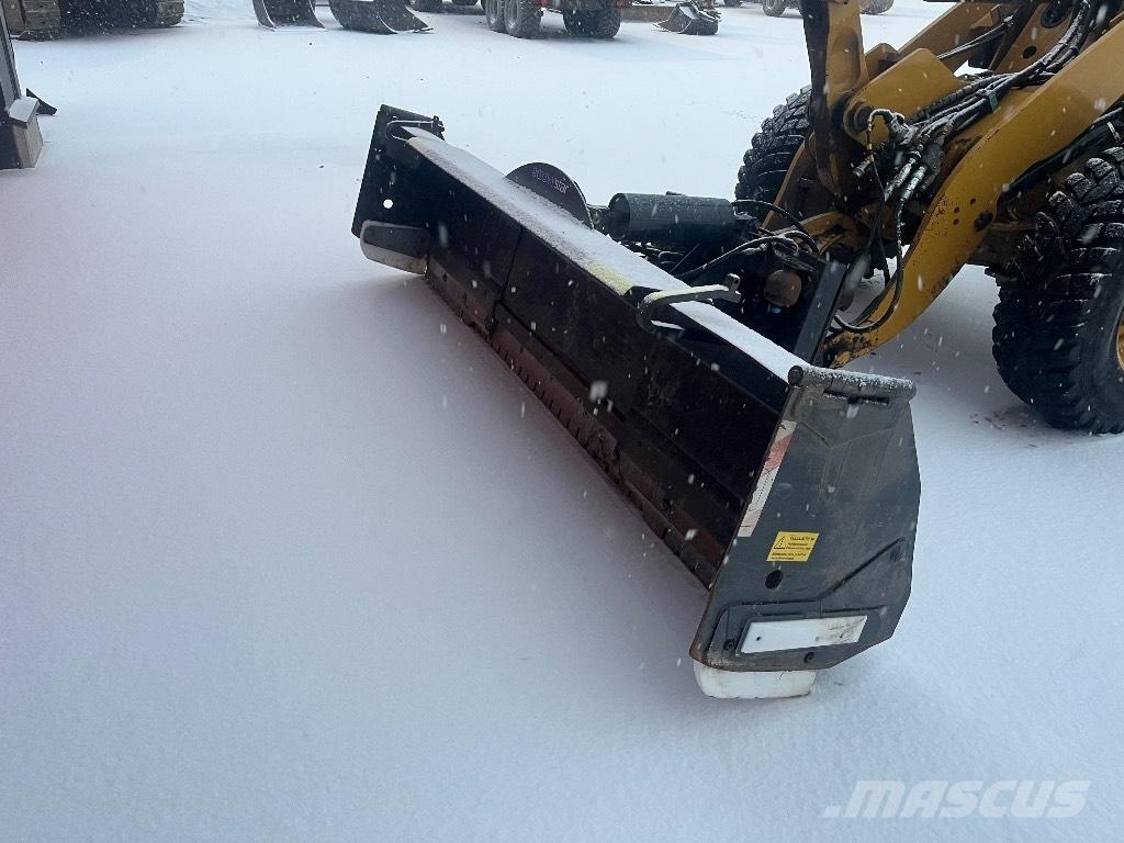 CAT 908 / Myyty, Sold Фронтальні навантажувачі