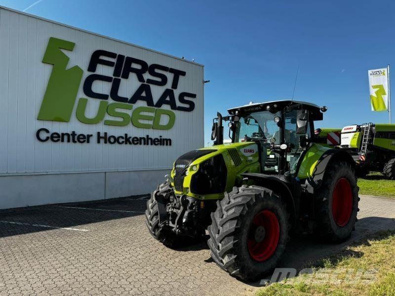 CLAAS AXION 870 Трактори