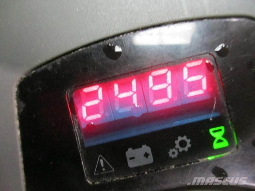 BT LPE200 Візки для перевезення піддонів