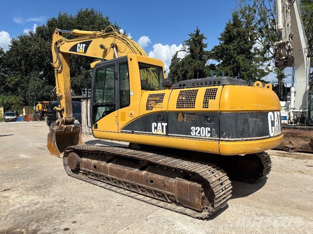 CAT 320 C L Гусеничні екскаватори