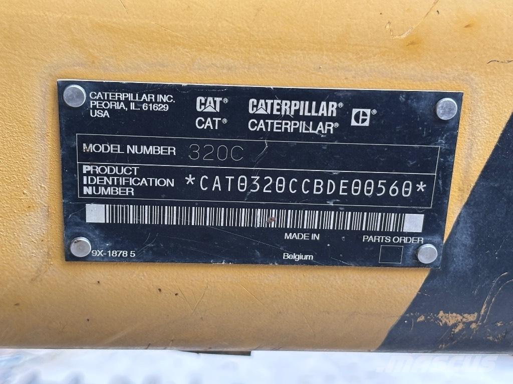 CAT 320 C L Гусеничні екскаватори