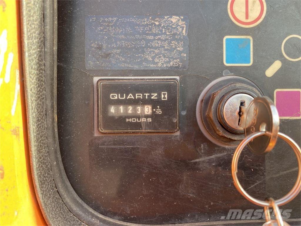 JLG 860SJ Колінчаті підйомники