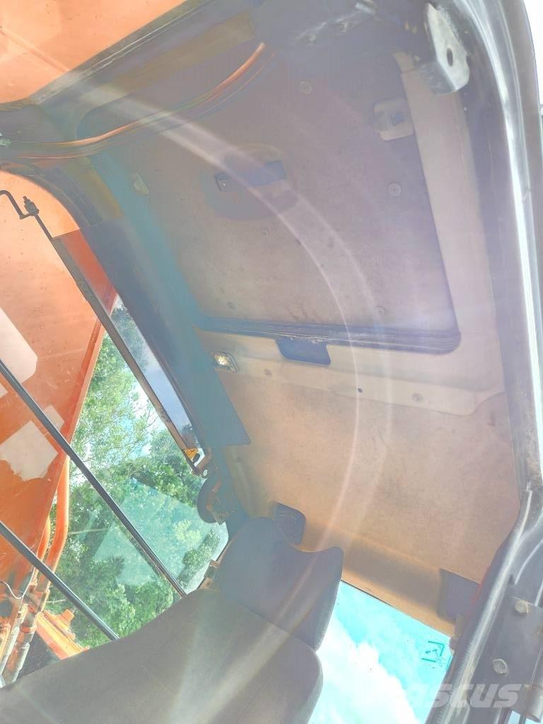 Hitachi ZX 330 LC-5 Гусеничні екскаватори