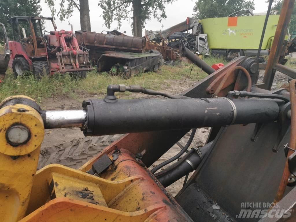 CAT 908H 2011r Фронтальні навантажувачі