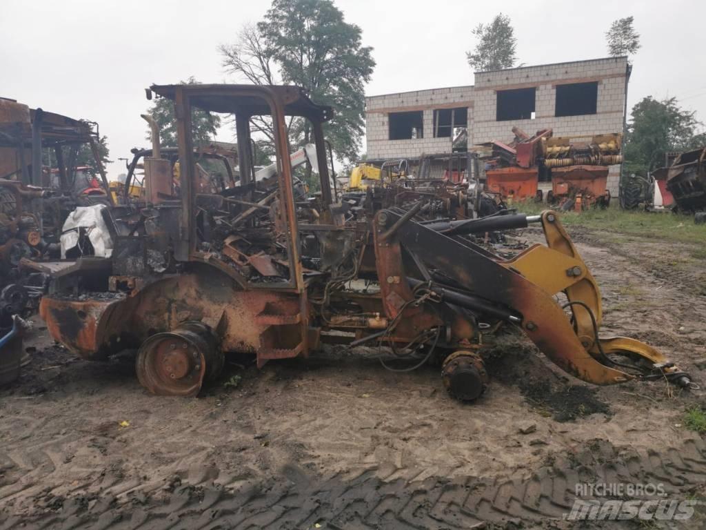 CAT 908H 2011r Фронтальні навантажувачі