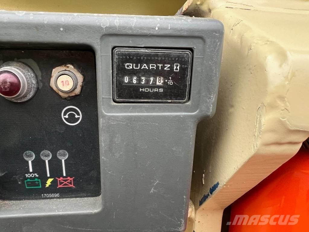 JLG 3246 ES Підйомники-ножиці
