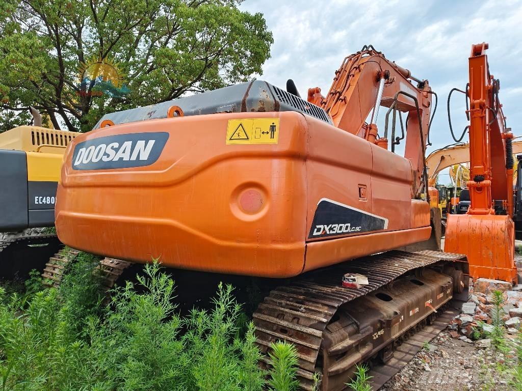 Doosan DX 300 LC-9C Гусеничні екскаватори