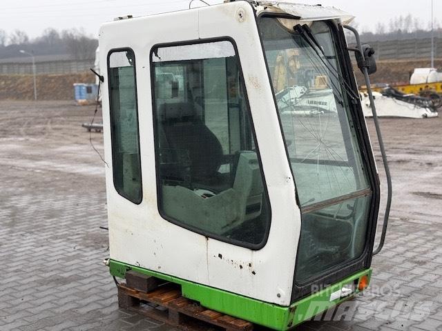 Liebherr A 924 B CAB Кабіна