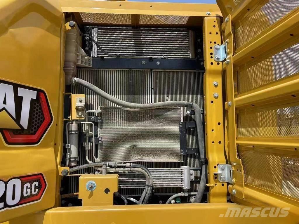 CAT 320GC Гусеничні екскаватори