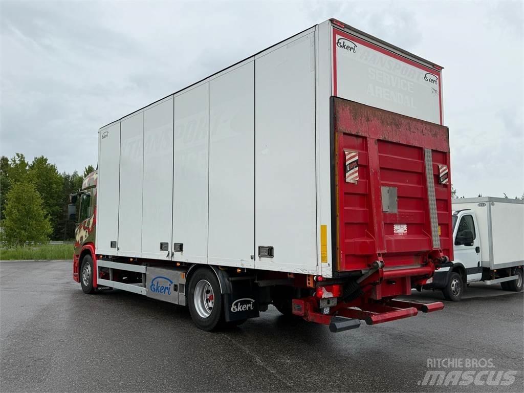 Scania P320 Фургони