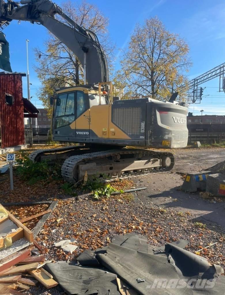 Volvo EC 300 EL Гусеничні екскаватори