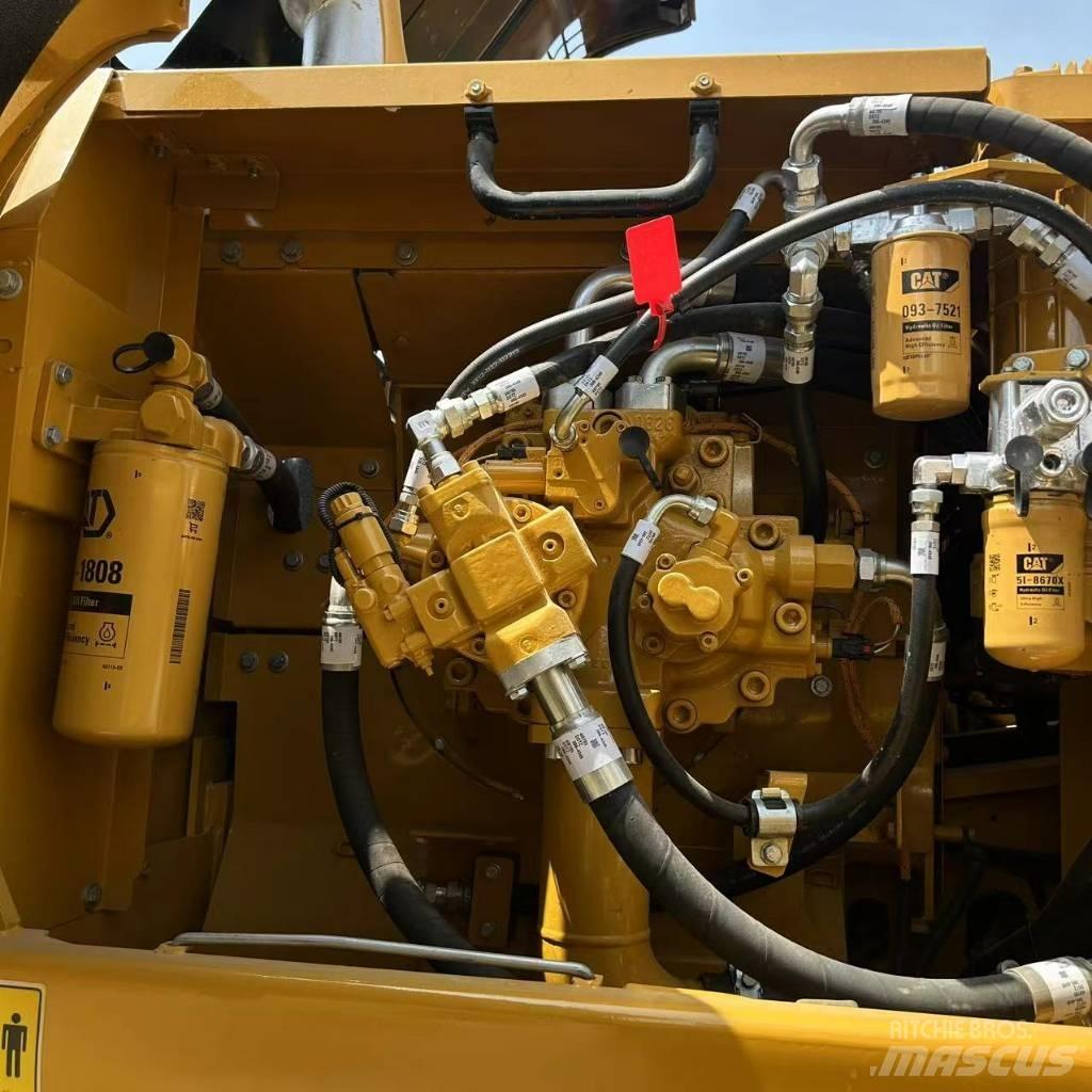 CAT 336 D L Гусеничні екскаватори