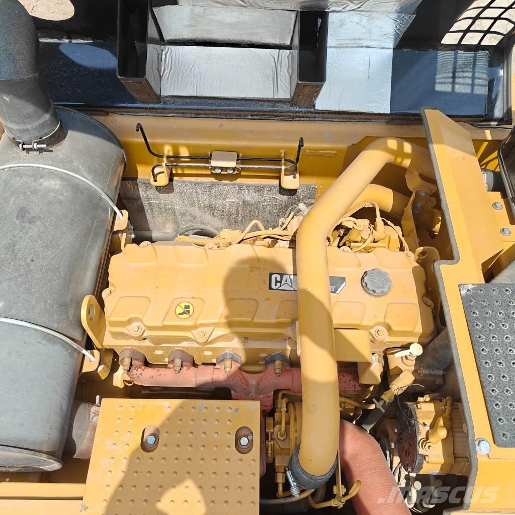 CAT 340 D L Гусеничні екскаватори