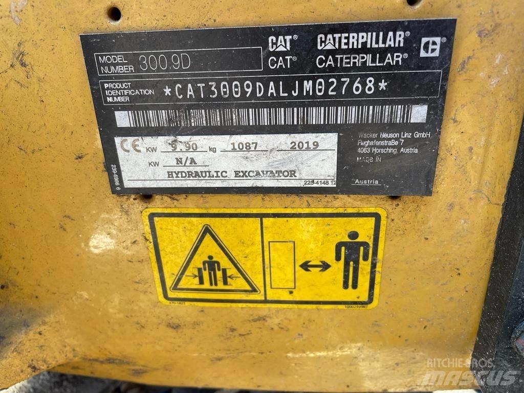 CAT 300.9 D Міні-екскаватори < 7т