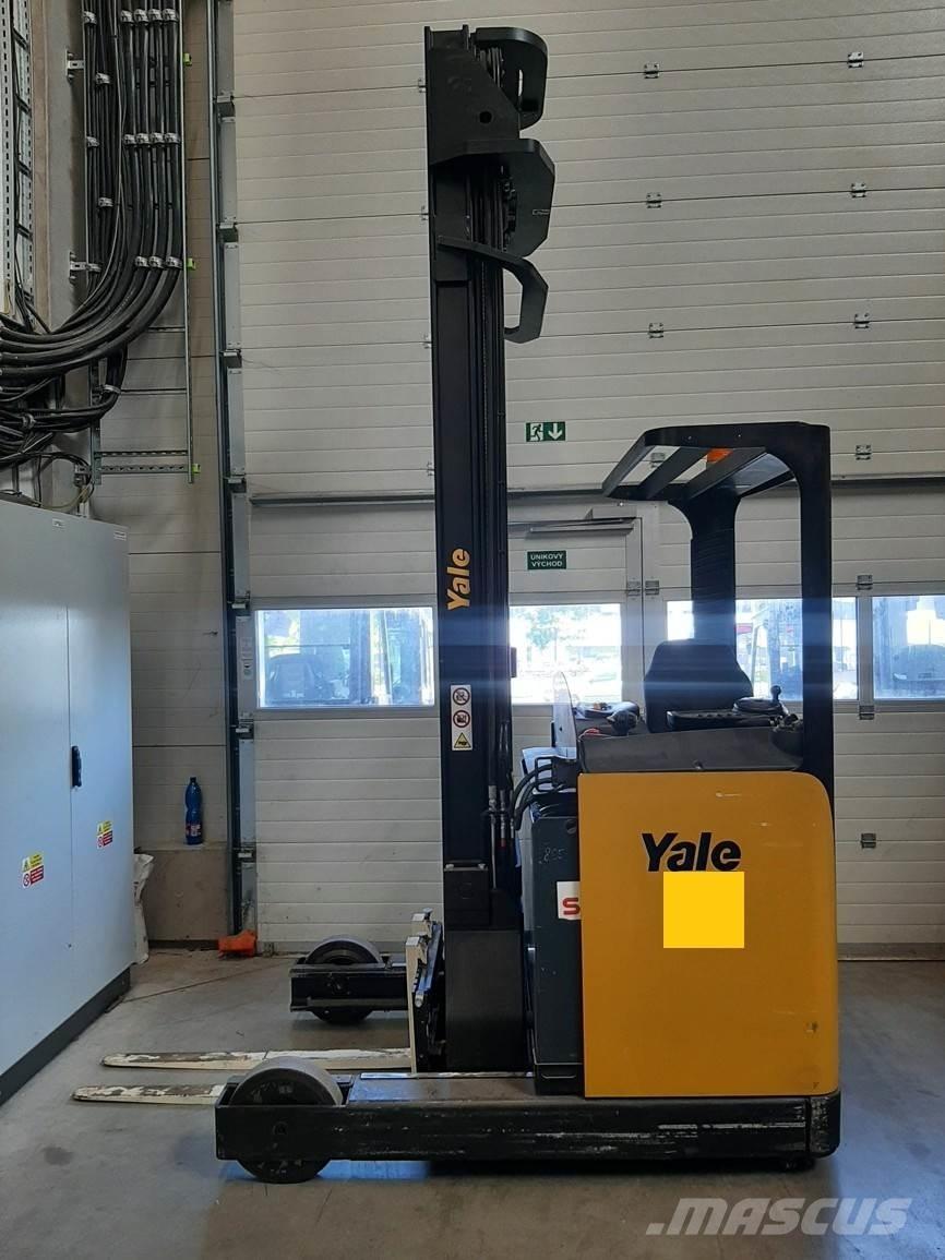 Yale MR16H Річ-трак із високим підйомом