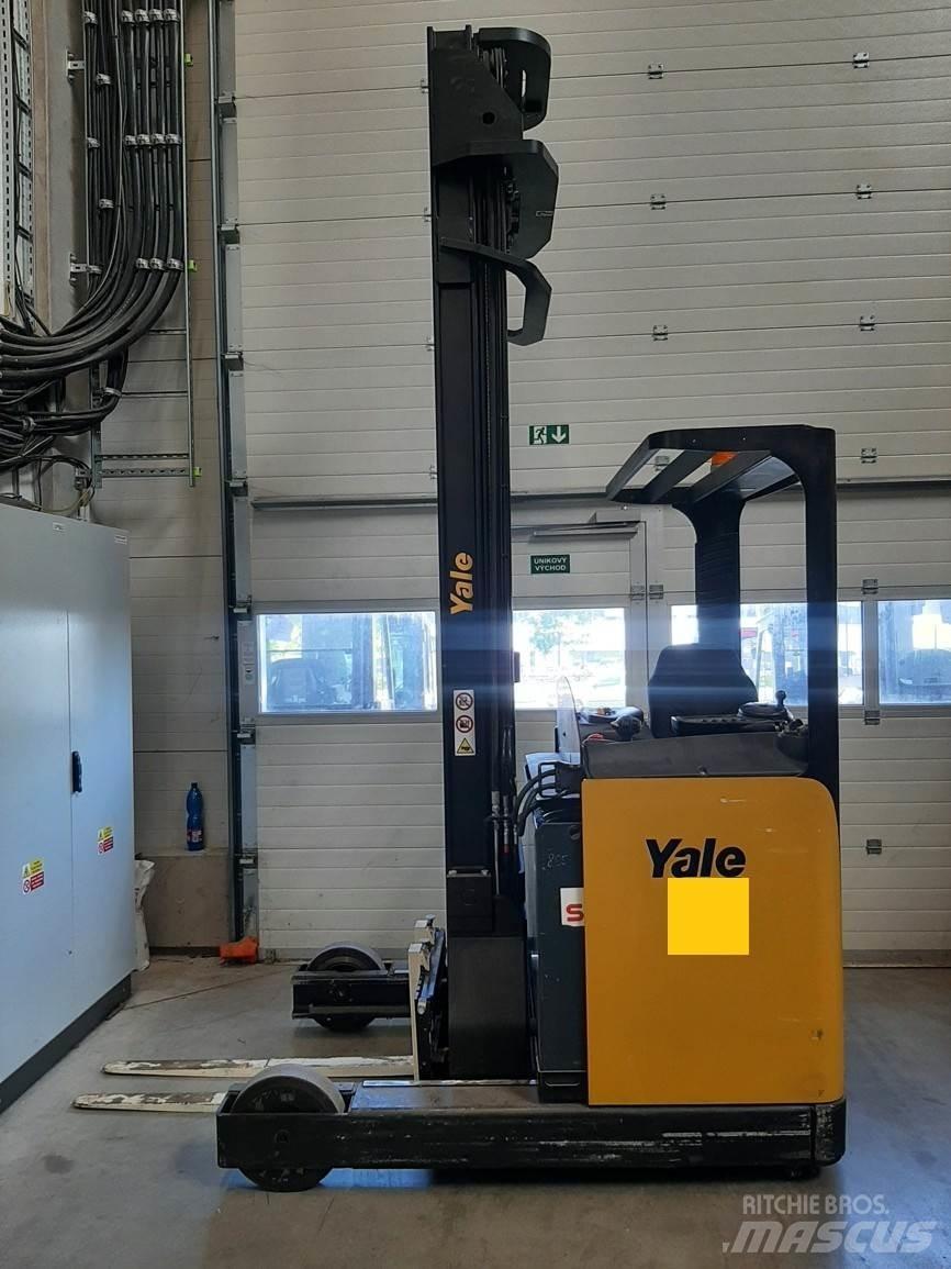 Yale MR16H Річ-трак із високим підйомом